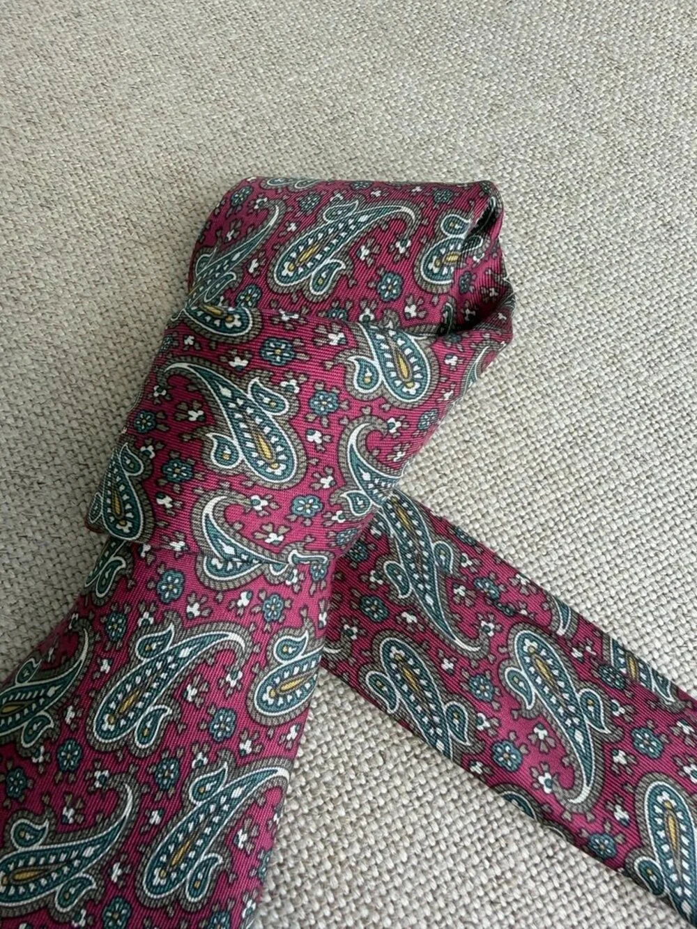 Vintage Bill Blass Tie Men Silk Paisley 53.5x3 Classic Holiday Work Party Nw